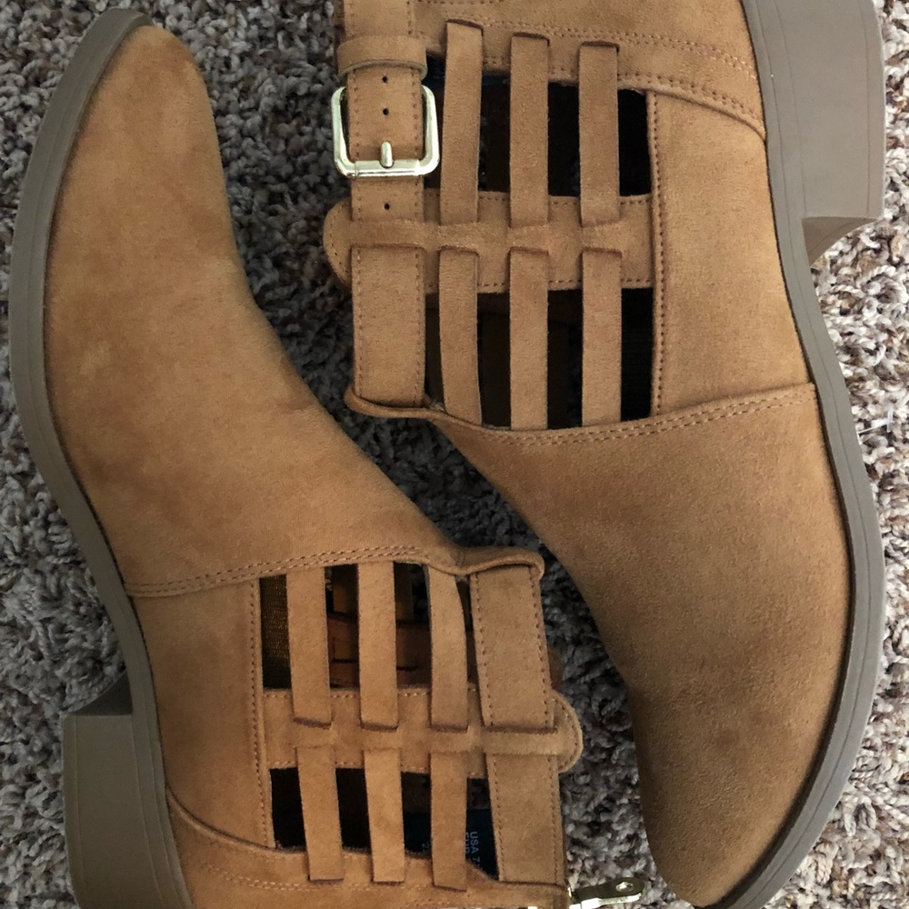 Ankle boots